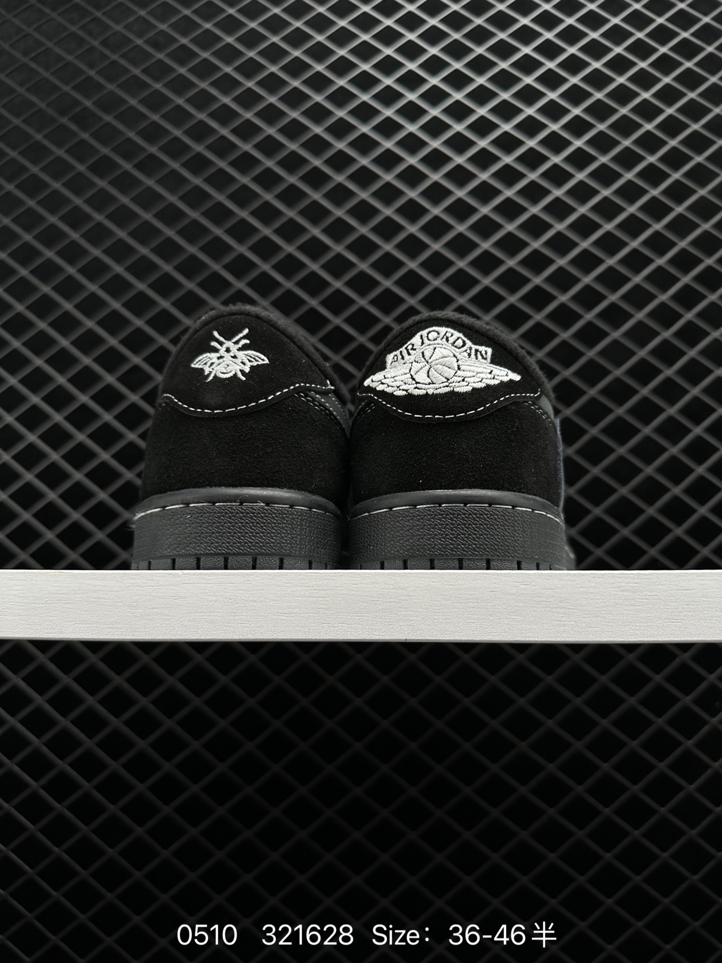 Travis Scott x Air Jordan 1 AJ1